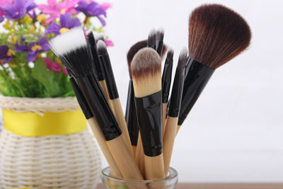 化妝用品按照功能可以分成什么?