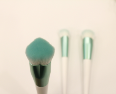 化妝刷一般都有哪些材質(zhì)呢？