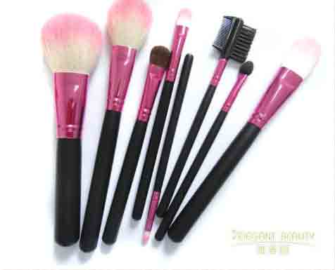 經常使用的化妝刷你有用對地方嗎？來看看化妝刷的正確使用方法吧