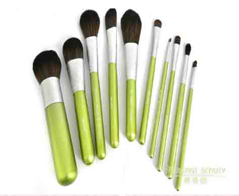 化妝刷清洗晾干后該如何儲存？